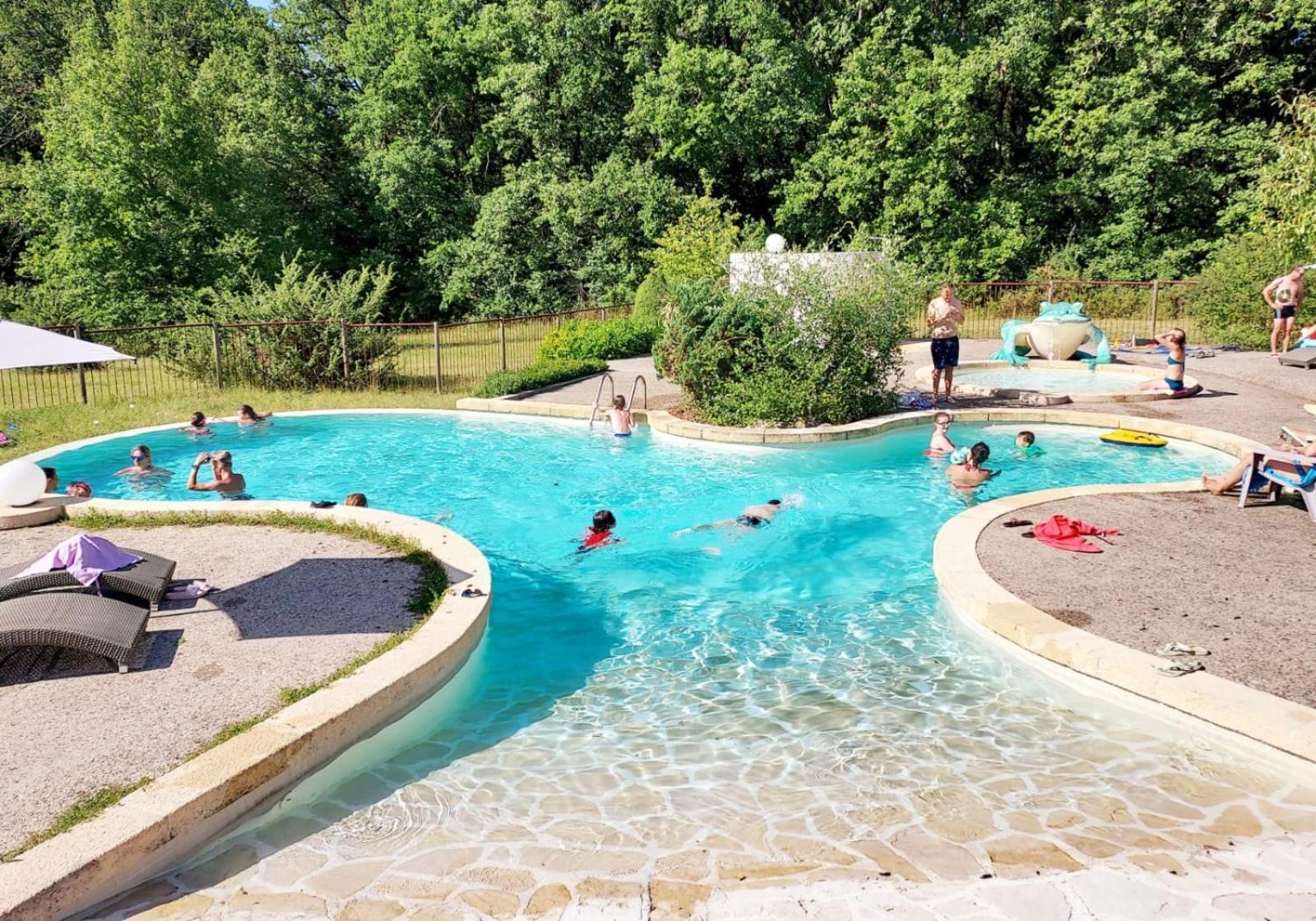 La Clairiere - Ecolieu De Vacances Lamothe-Fenelon المظهر الخارجي الصورة